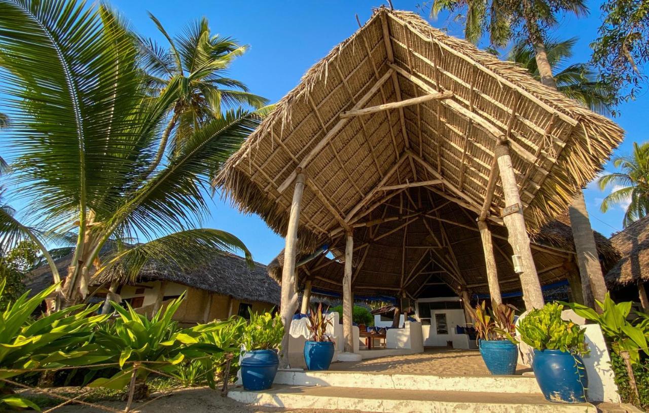 Butiama Marine Camp Hotel Utende Exterior foto