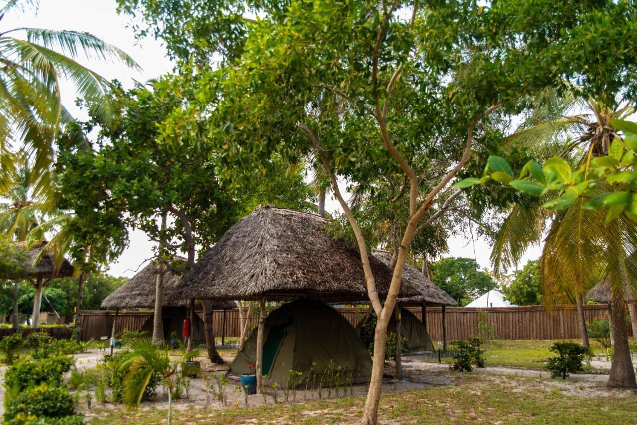 Butiama Marine Camp Hotel Utende Exterior foto