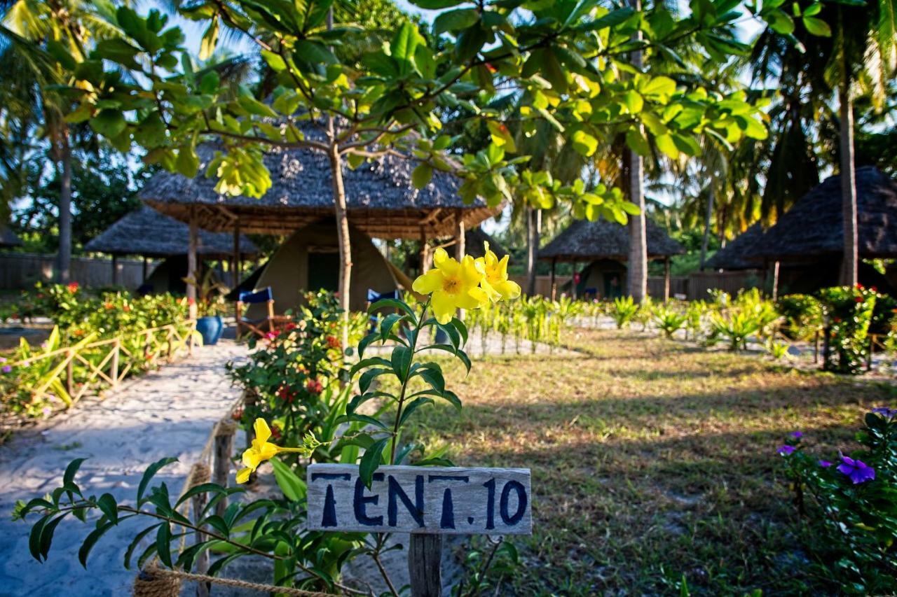 Butiama Marine Camp Hotel Utende Exterior foto